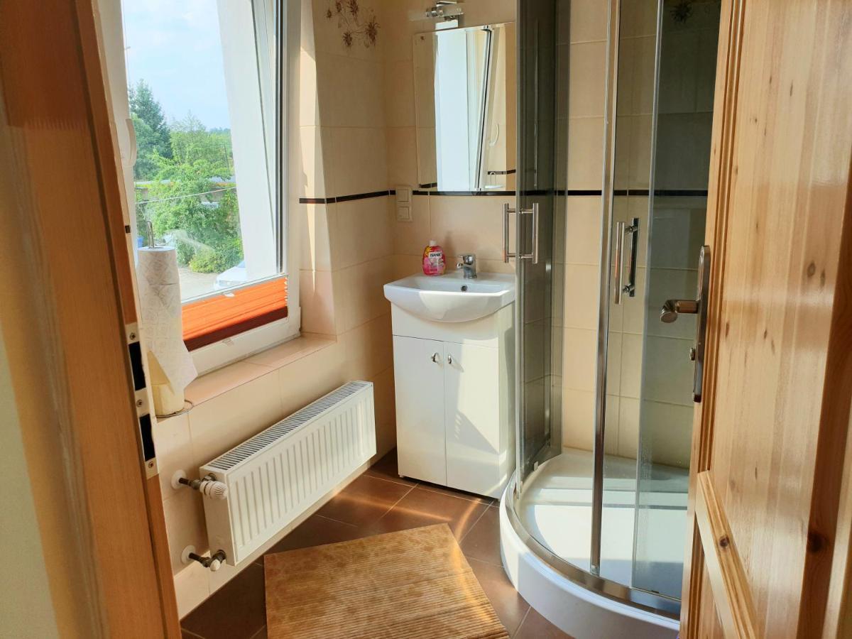 "U Izy" Pokoje Goscinne I Przyczepy Campingowe Großmöllen Exterior foto