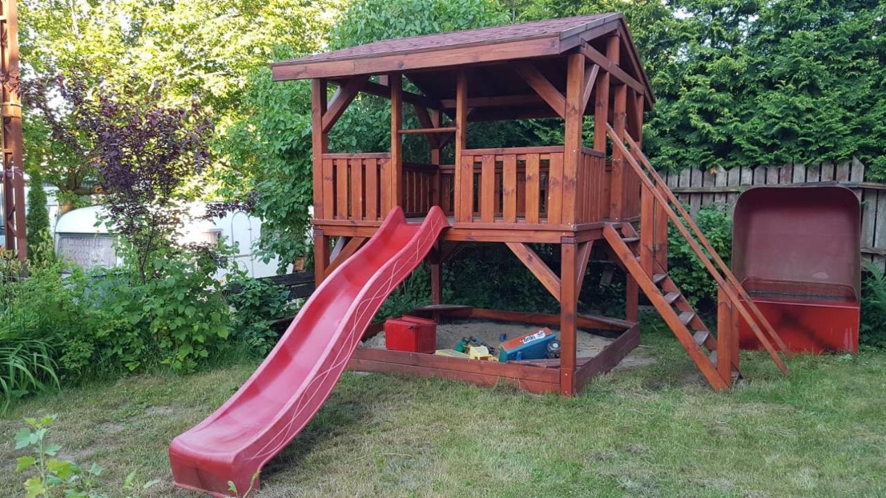 "U Izy" Pokoje Goscinne I Przyczepy Campingowe Großmöllen Exterior foto