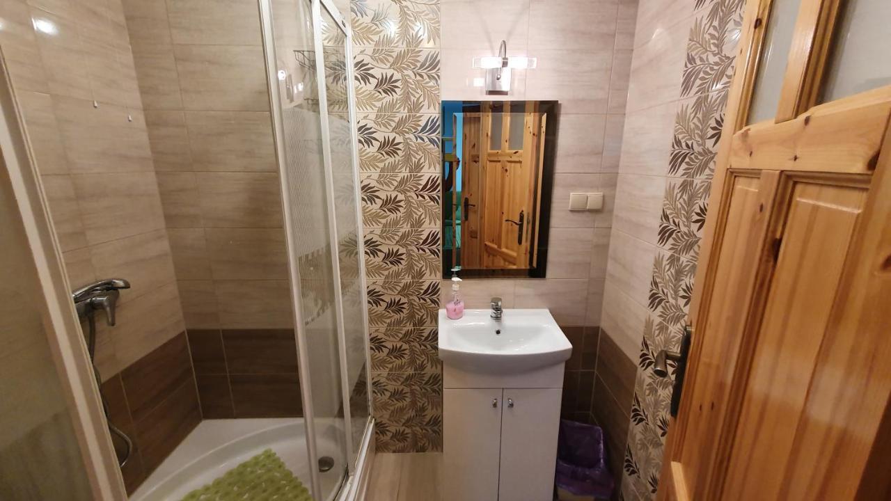 "U Izy" Pokoje Goscinne I Przyczepy Campingowe Großmöllen Exterior foto