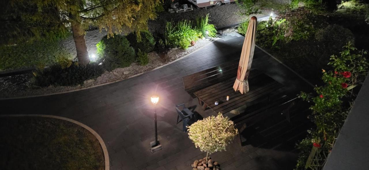 "U Izy" Pokoje Goscinne I Przyczepy Campingowe Großmöllen Exterior foto